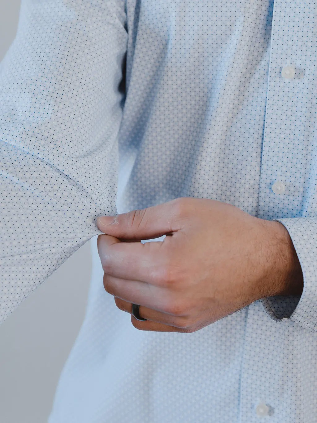 White Diamond Dot No Tuck LS Shirt