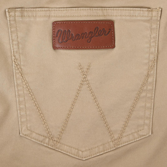 88MWZFN - Wrangler Retro® Slim Straight Jean - Fawn