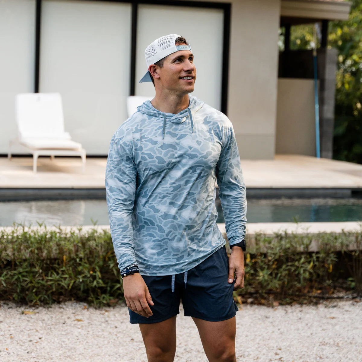 PERFORMANCE HOODIE