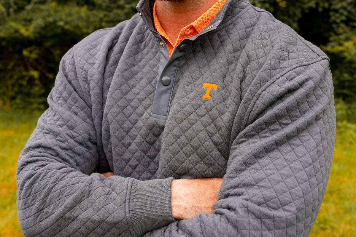Power T Quilted Pullovers - Charcoal - Volunteer Traditions - photo 4