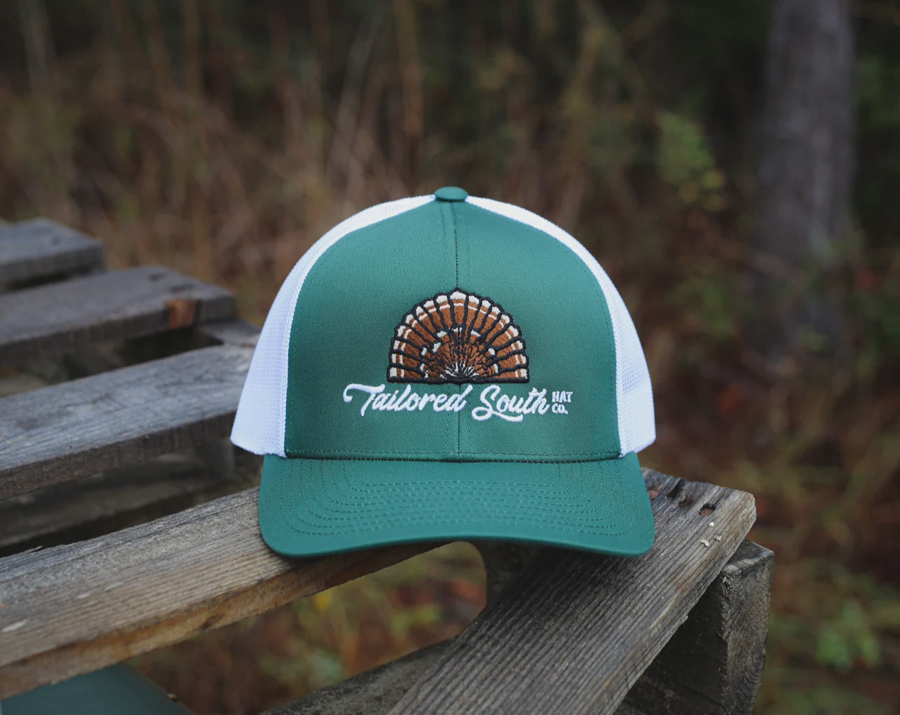 Turkey Fan Dark Green/White